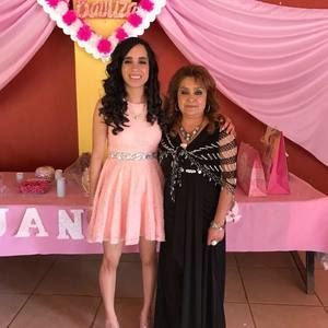 Meet your Posher, Clarissa